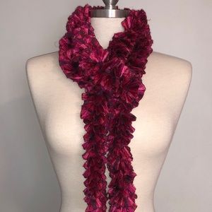 CROCHETED Fashion Ruffle Scarf